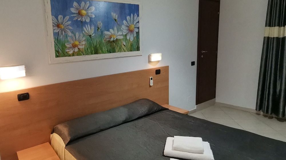 Angelica Economy Double Room 16