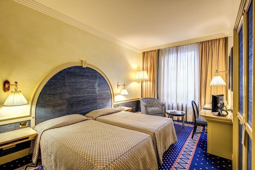 undefined Auriga Hotel