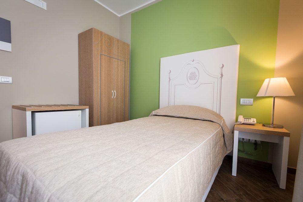 Hotel Monteverde Classic Single Room