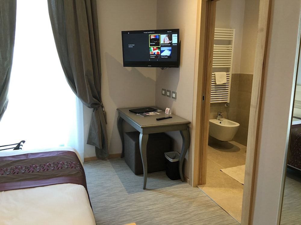 Hotel Garden Single Room, Terrace 4