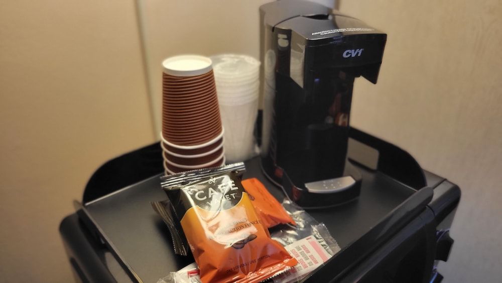 El Camino Inn Standard Queen 7