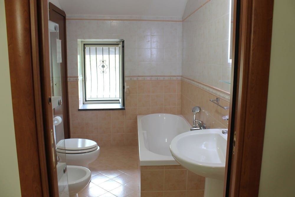 Casa Scola Agriturismo Comfort Double Room, 1 Bedroom, Shared Bathroom, Annex Building (Oplonti) 3