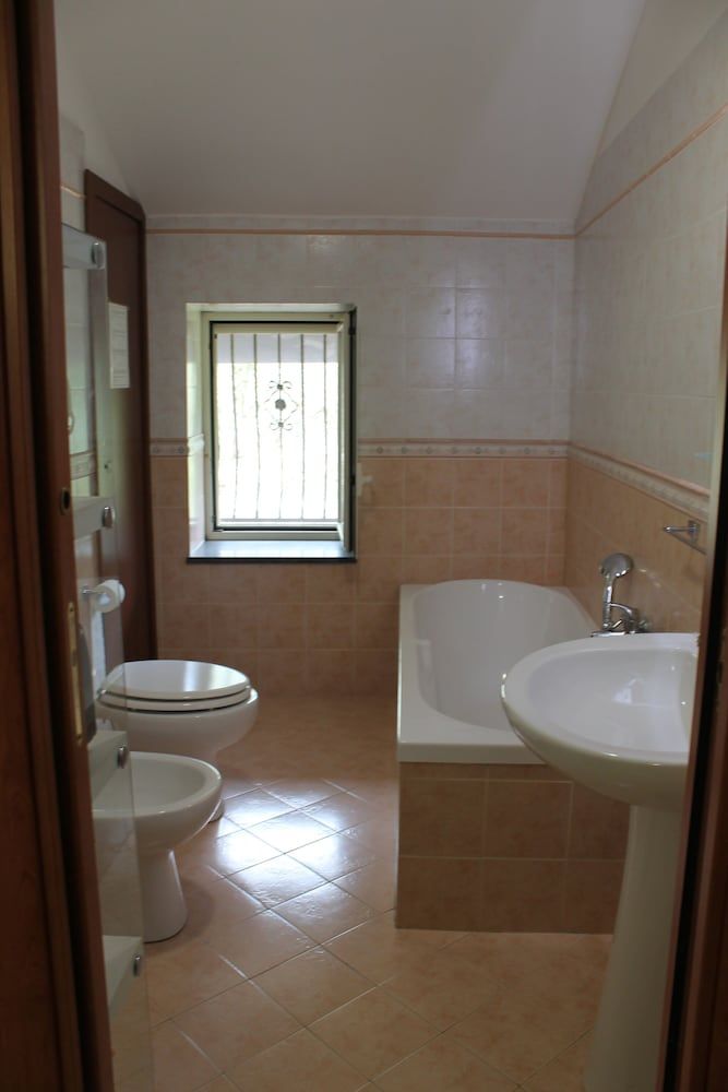 Casa Scola Agriturismo Comfort Double Room, 1 Bedroom, Shared Bathroom, Annex Building (Oplonti) 4