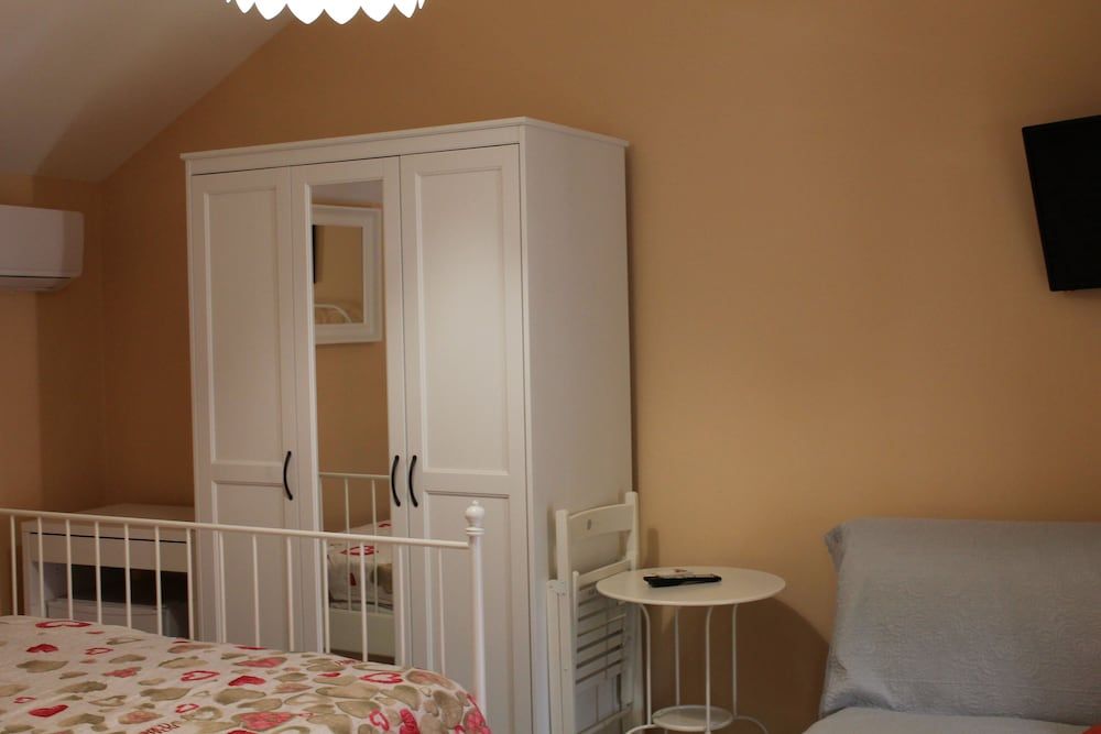 Casa Scola Agriturismo Comfort Double Room, 1 Bedroom, Shared Bathroom, Annex Building (Oplonti) 7