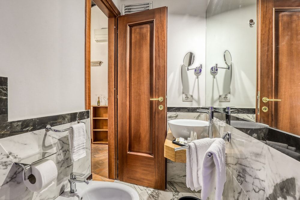 Luxury Navona Exclusive Double Room 7
