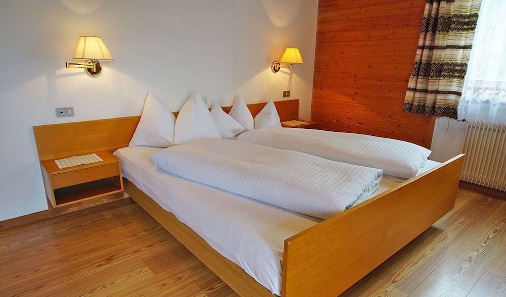 Basic Double Room