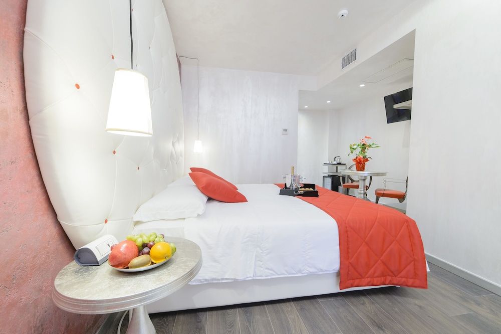 Hotel Vespasiano Superior Double Room 4