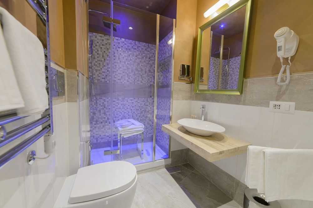 Hotel Vespasiano Superior Double Room 15