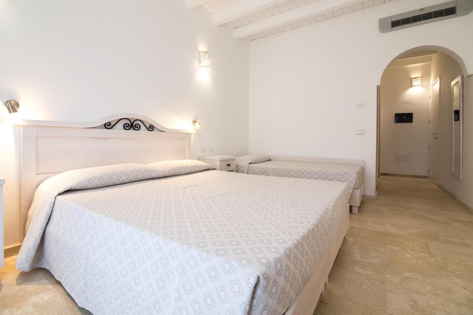 Triple Room with Garden View