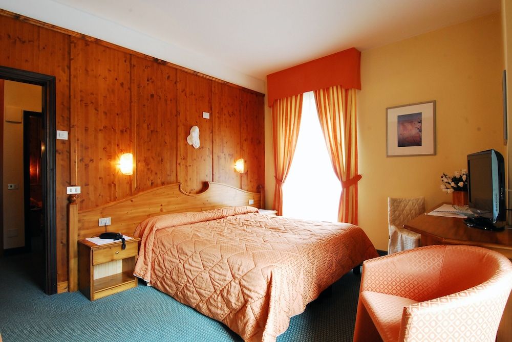 Superior Quadruple Room, Mountain View