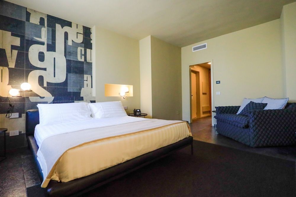 ARCO VECCHIO URBAN SUITE by EPOCA COLLECTION Deluxe Double Room 9