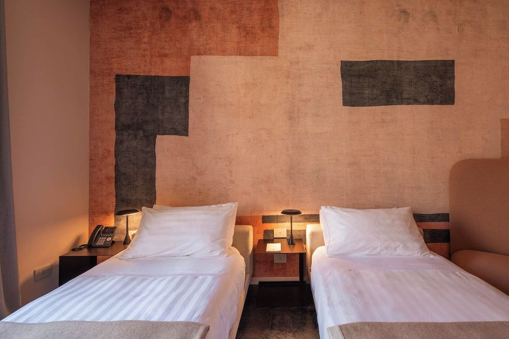 ARCO VECCHIO URBAN SUITE by EPOCA COLLECTION Deluxe Double Room 8