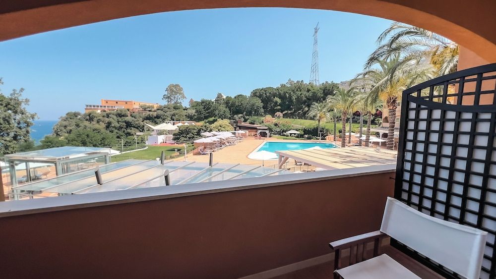 Altafiumara Resort & Spa Suite, Sea View 3