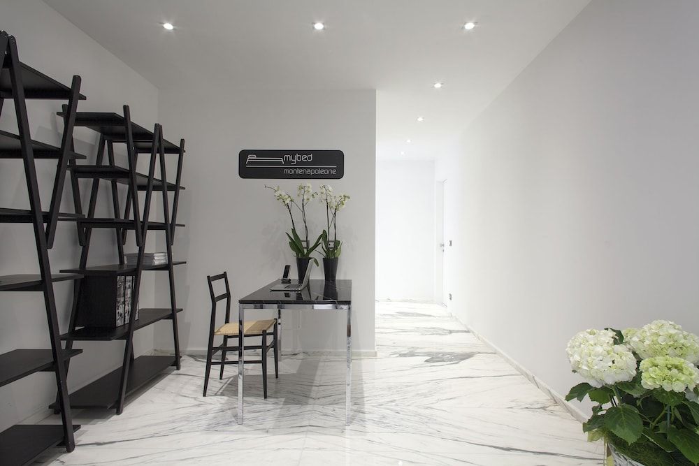 Check-in Check-out Kiosk