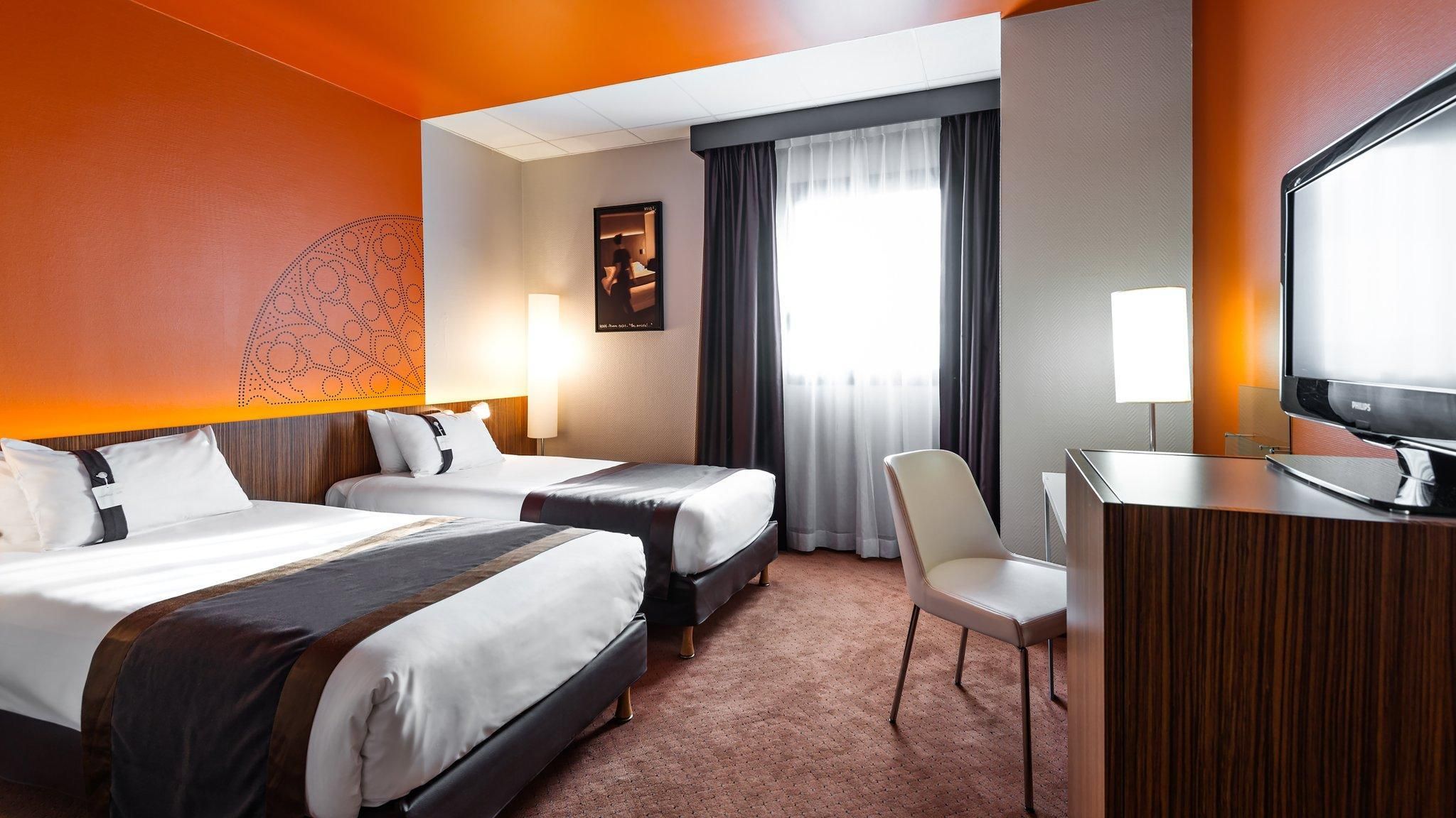 2 Single Beds Standard