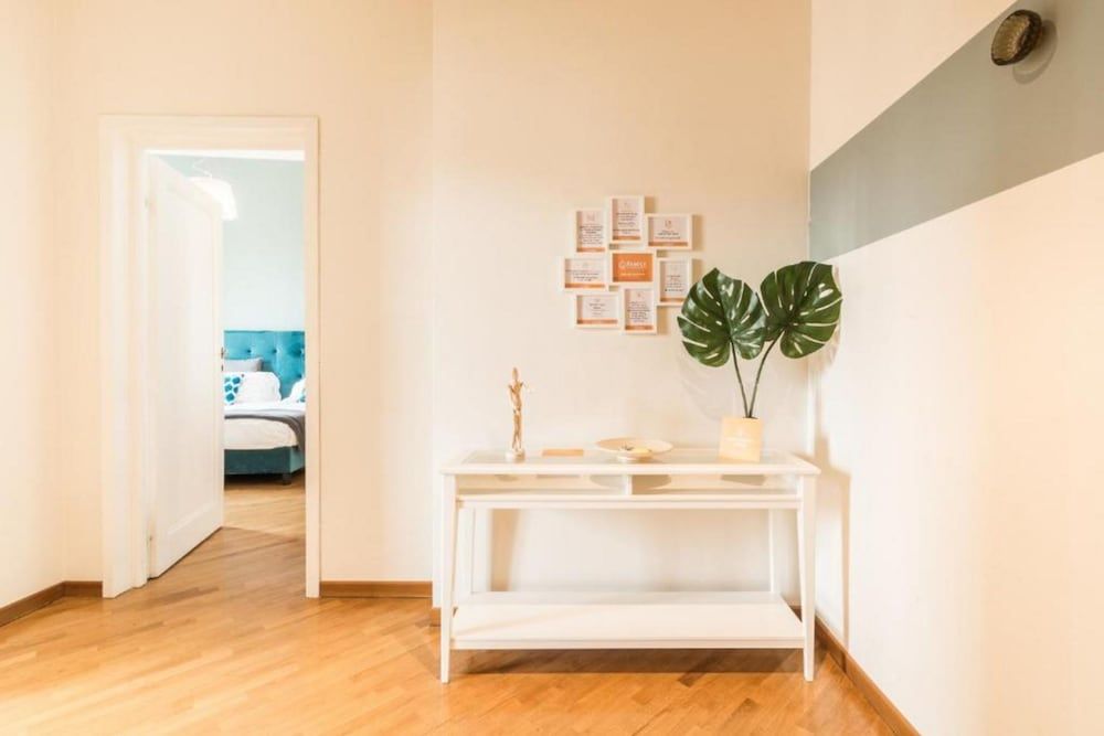 Family Apartments Rinascimento Palace Apartment, 1 Bedroom, River View (Window on Florence) 6