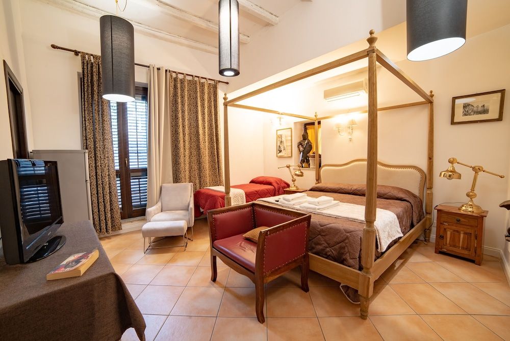 Deluxe Quadruple Room