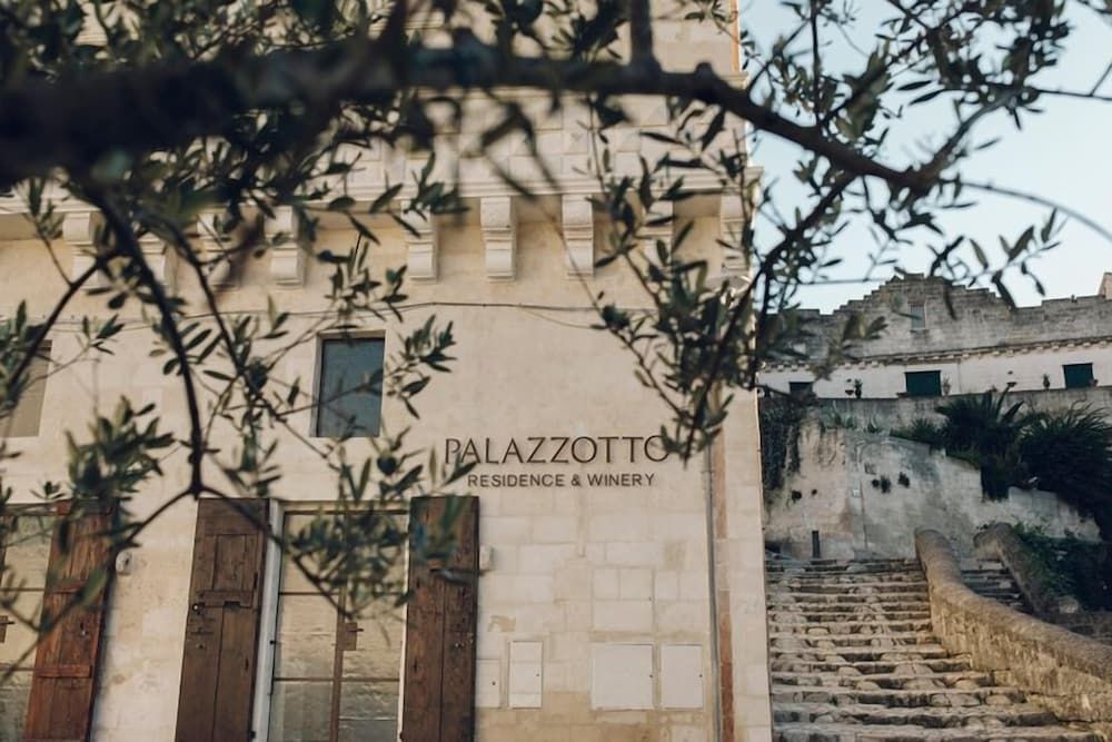 undefined Il Palazzotto 4