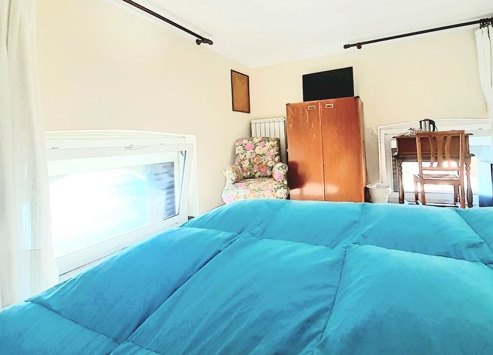 Castello Miramare Single Room 5