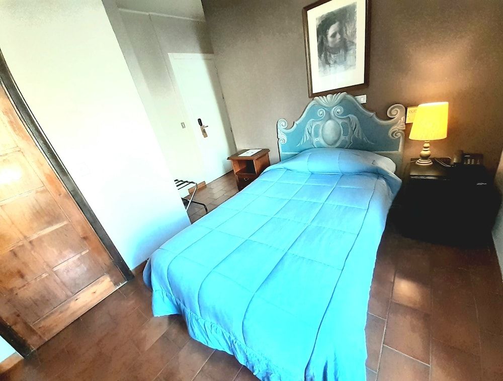 Castello Miramare Single Room 3