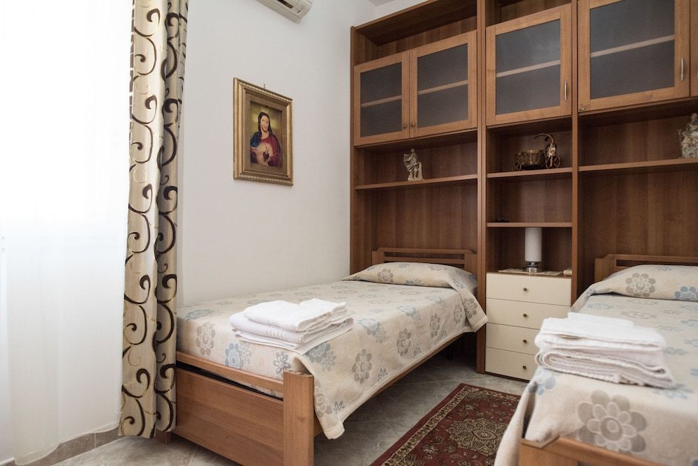 Family Townhome, 2 Bedrooms (5pax)