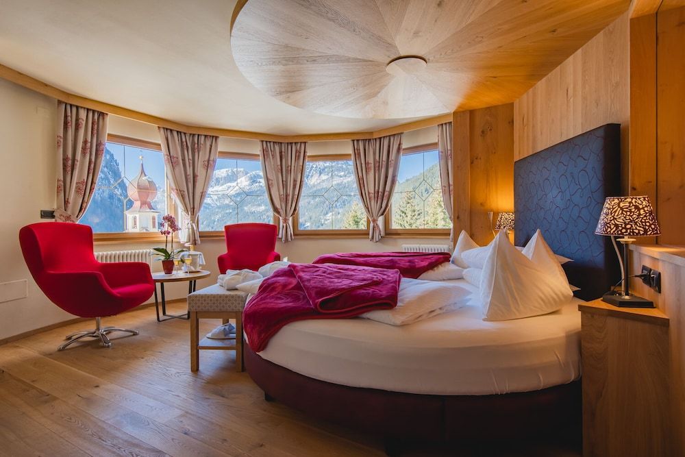 Romantic Studio Suite