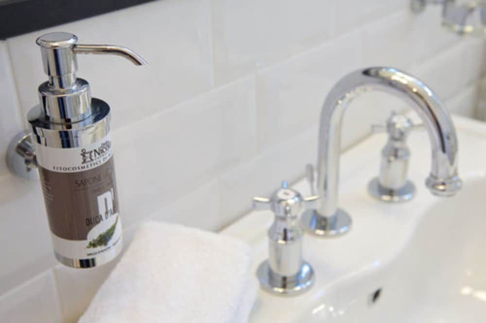 Hotel Duca D'Aosta City Double or Twin Room, City View 3