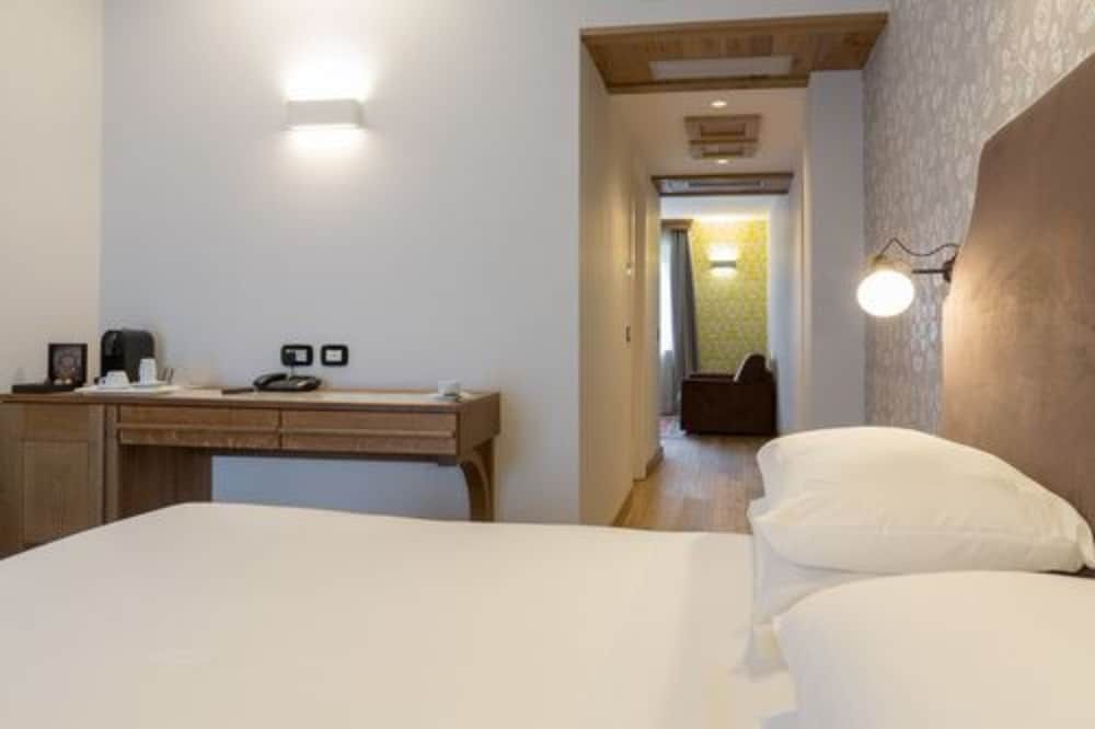 Hotel Duca D'Aosta Junior Suite 16