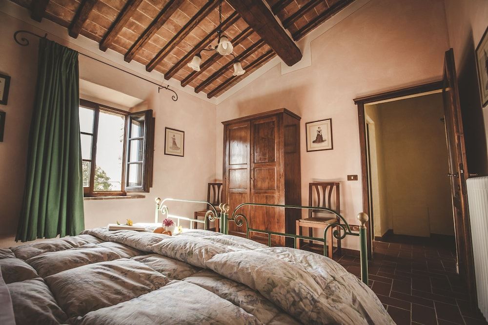 Zampugna Family Duplex, Kitchen, Hill View 9