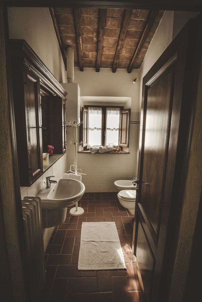 Zampugna Family Duplex, Kitchen, Hill View 7