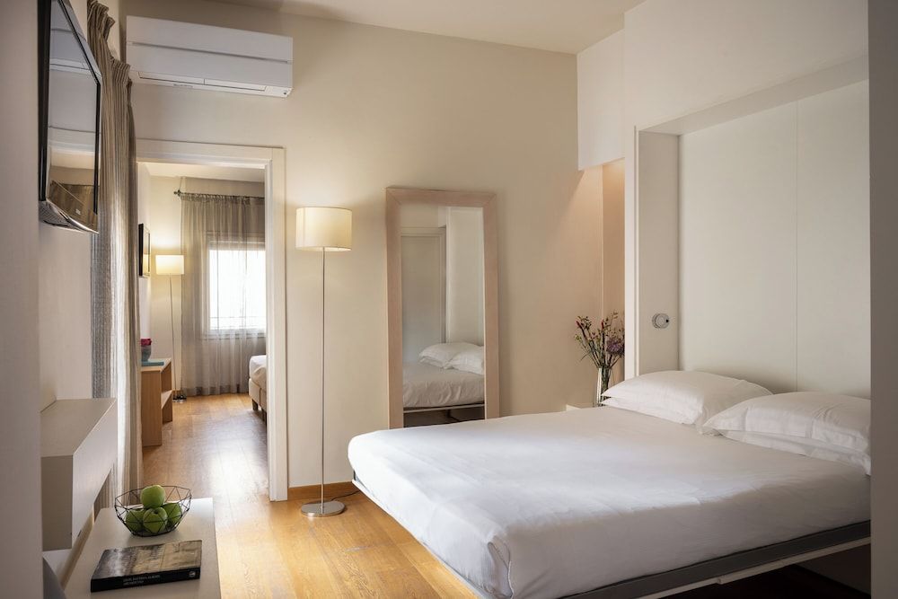 undefined Relais Piazza Signoria 7