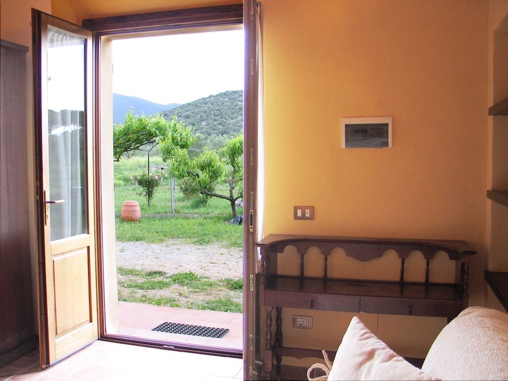 Agriturismo La pulledraia Family Quadruple Room, Garden Area 3