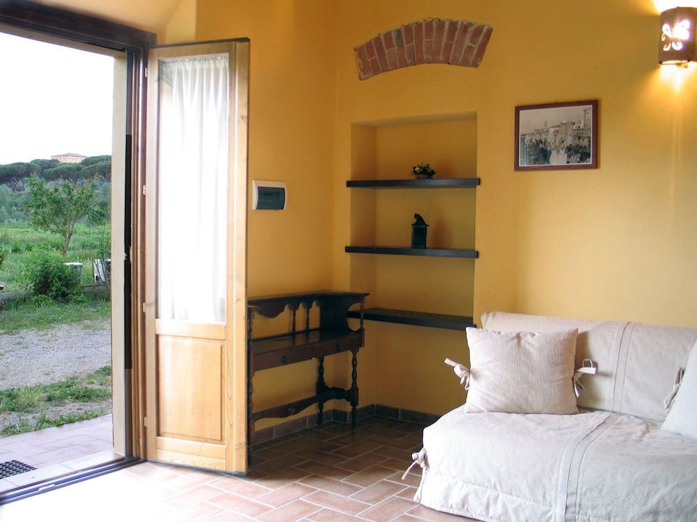 Agriturismo La pulledraia Family Quadruple Room, Garden Area 2