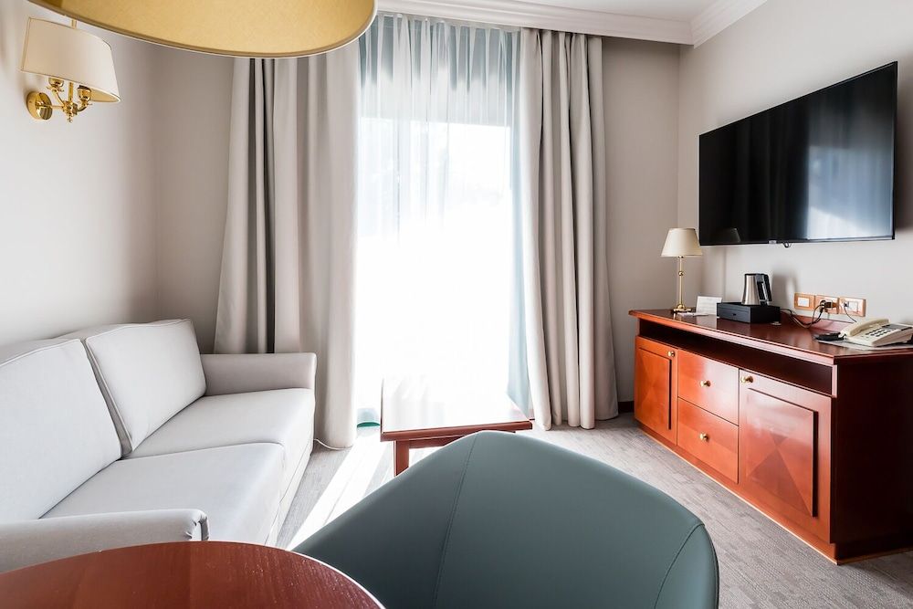 Family Suite Terrace (2 Adults, 1 Kid)
