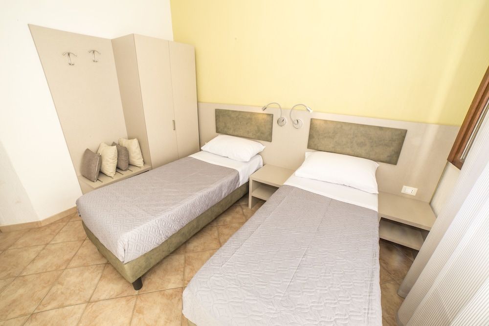 Superior Apartment, 2 Bedrooms, Patio, Ocean View