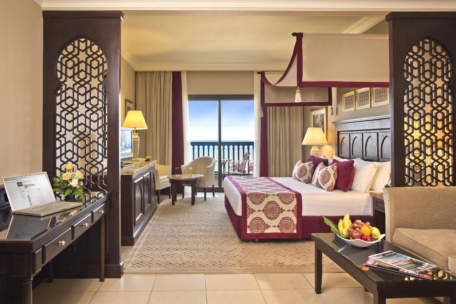Al Dana Junior Suite Queen Bed Ocean View - Includes 20% Discount on F&B