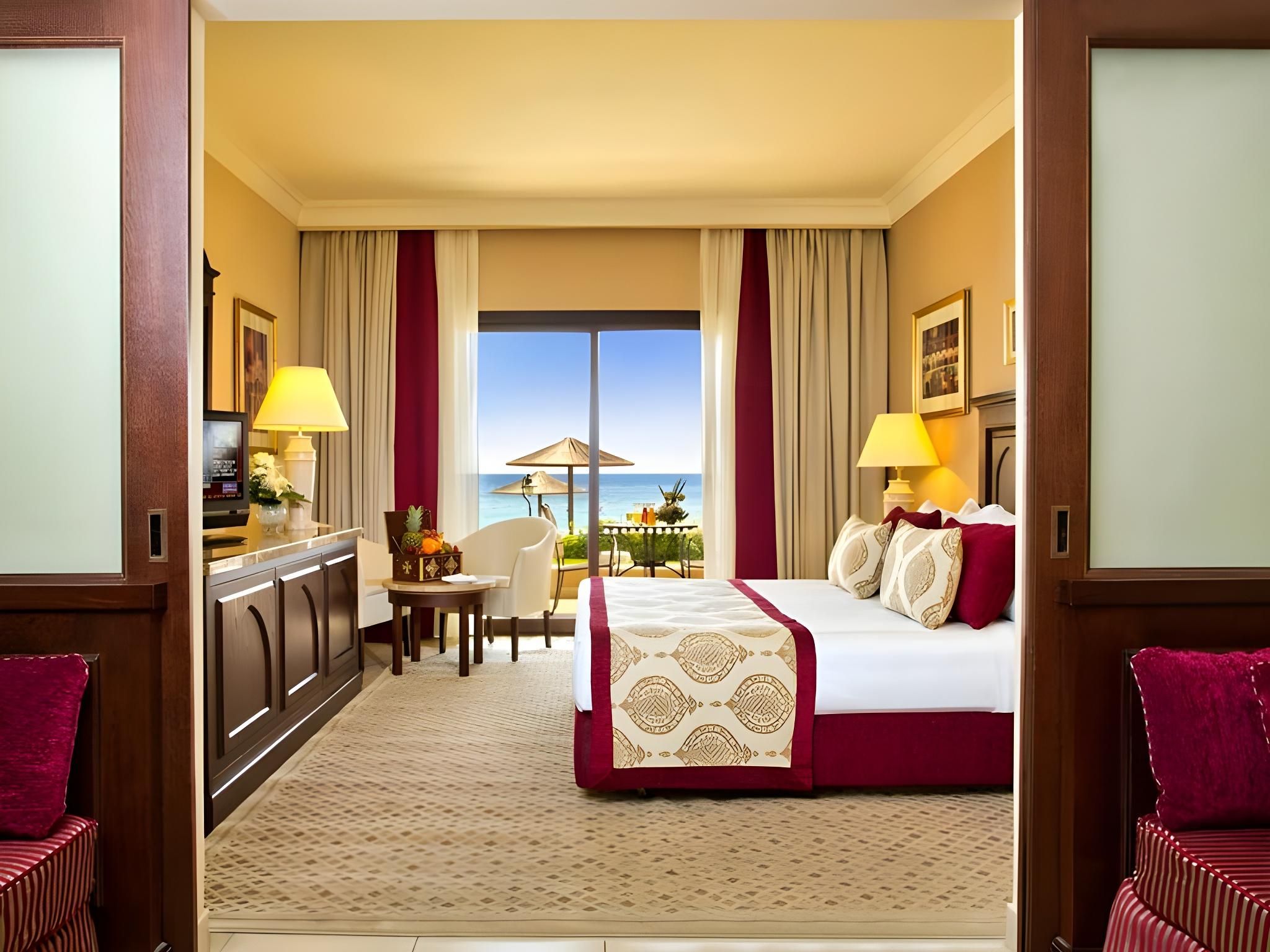 Family Room with Desert or Mountain view