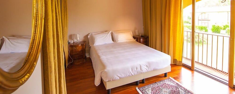 Cascina Canova B&B Romantic Room, 1 King Bed, Garden Area