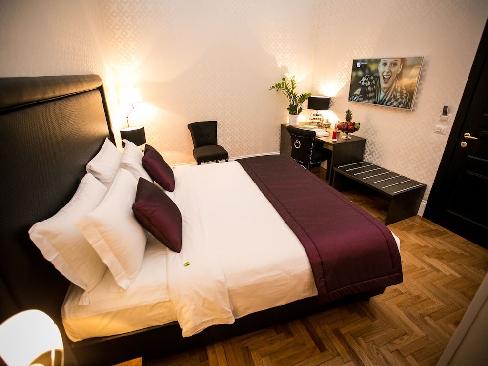 undefined Minerva Relais 10