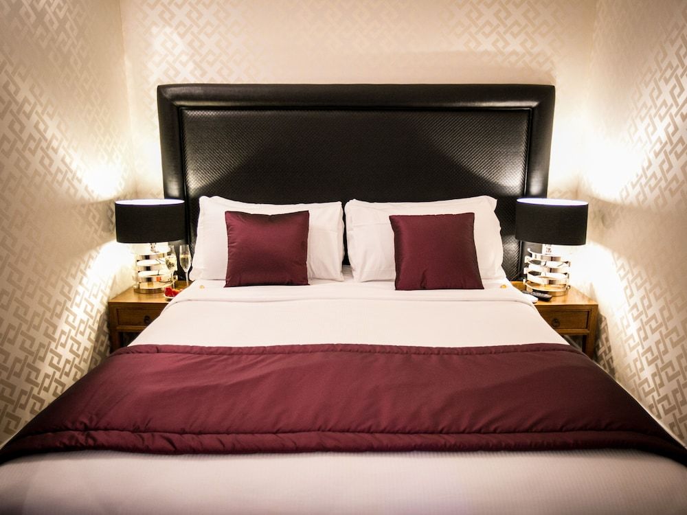 undefined Minerva Relais 7