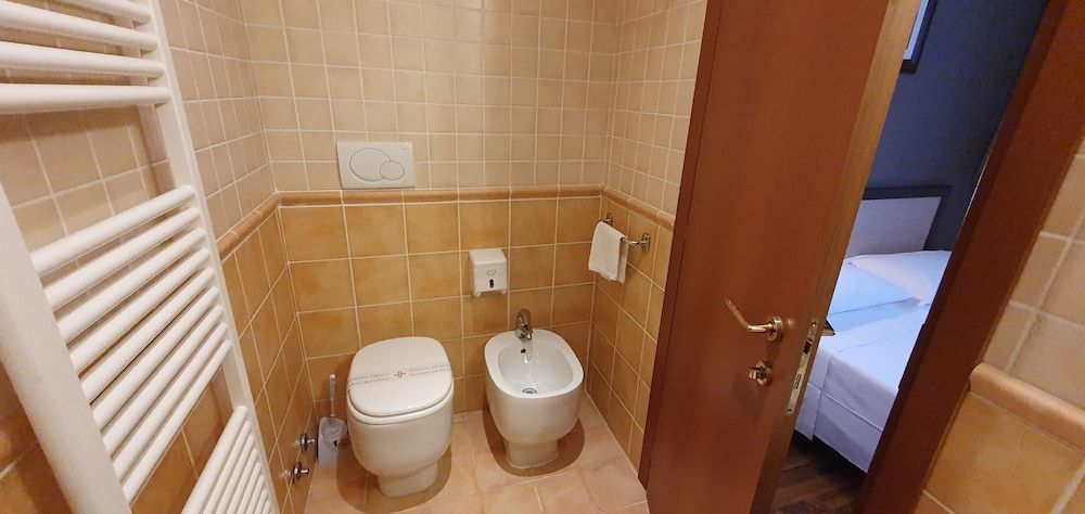 Hotel Carignano Basic Double Room 5