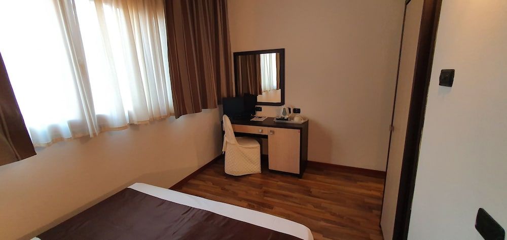 Hotel Carignano Basic Double Room 7