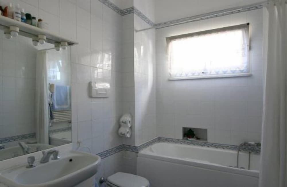 Franca Double Room, Balcony, Sea View 5