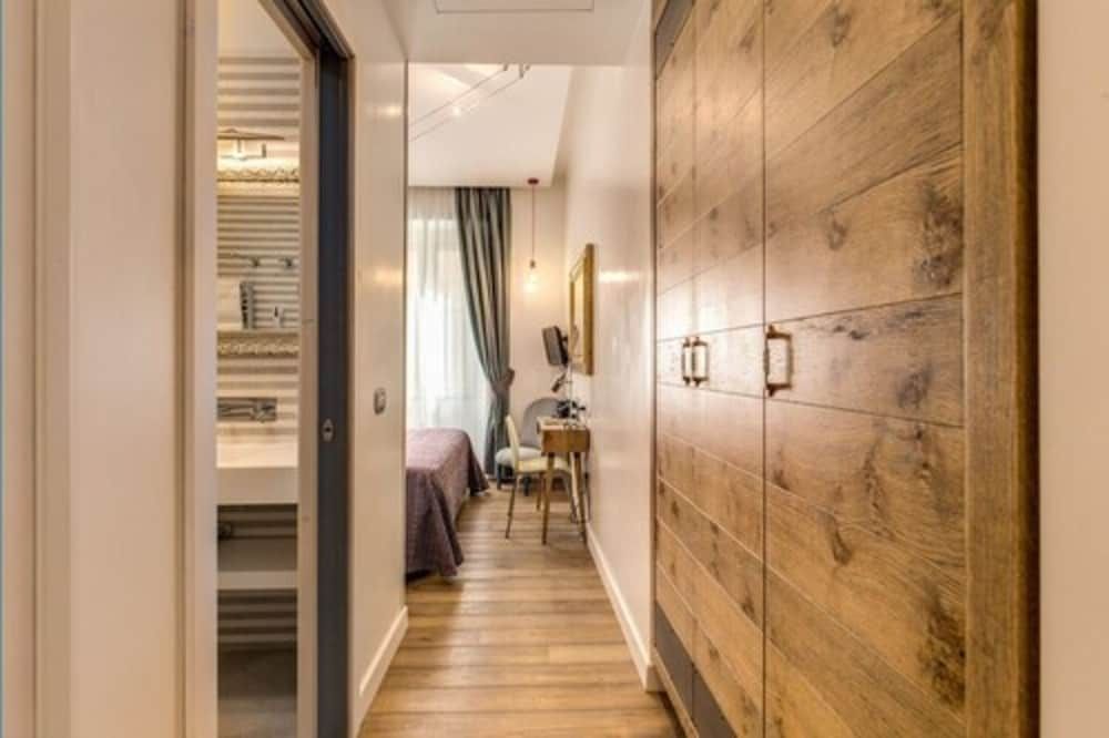 Parlamento Boutique Hotel Standard Double or Twin Room 4