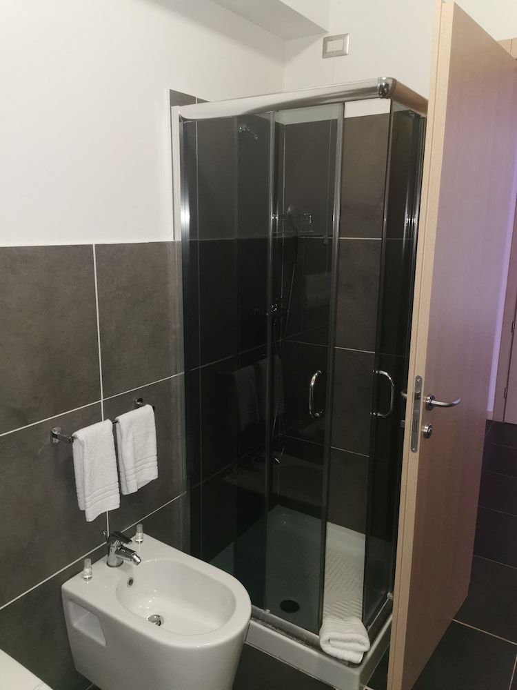 Tus' Hotel Superior Double or Twin Room, Sea View 5