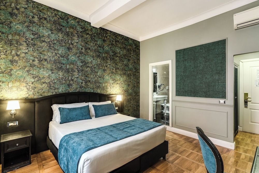 Relais Fontana di Trevi Superior Deluxe Double or Twin Room 14