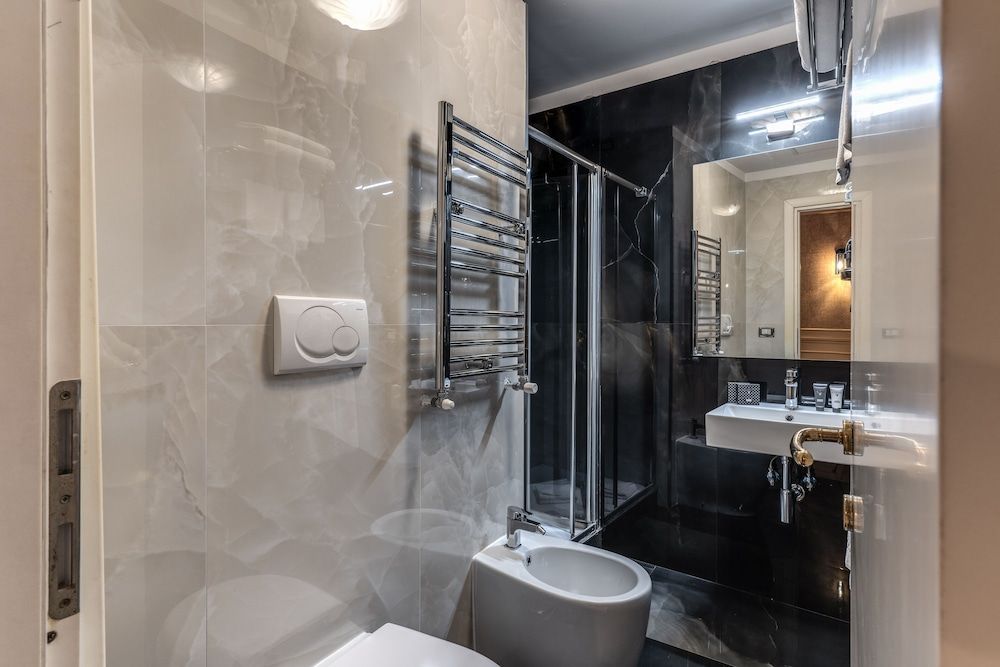 Relais Fontana di Trevi Superior Deluxe Double or Twin Room 25