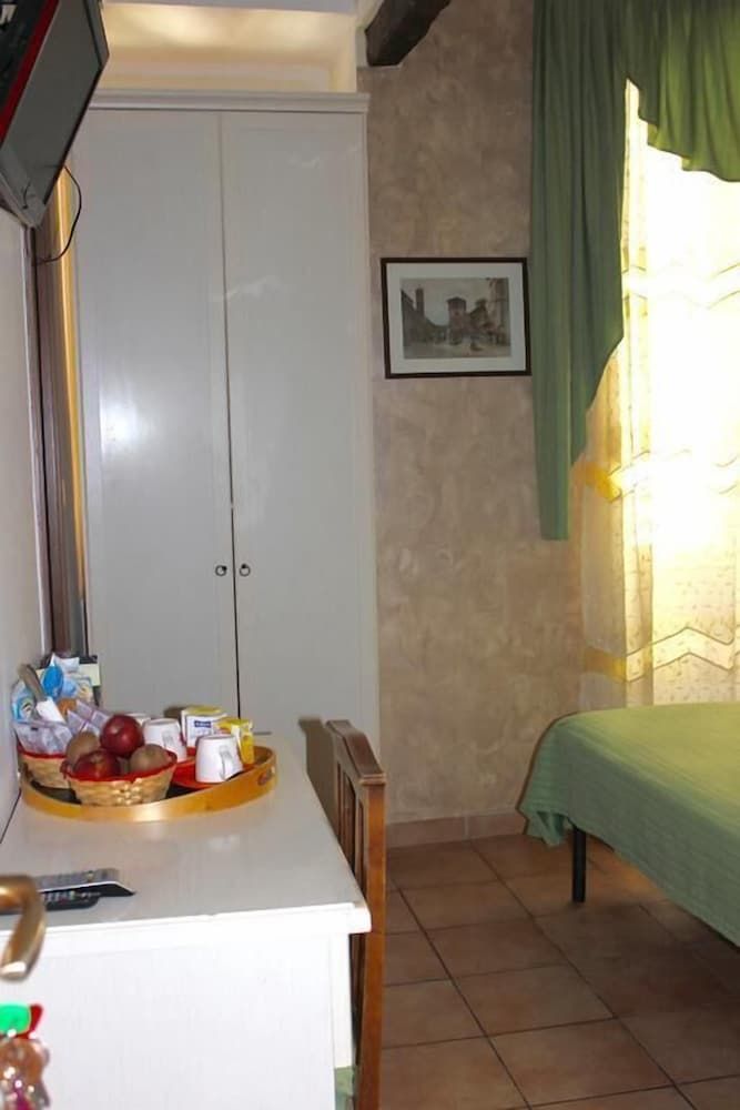 B&B Colosseum Rooms Triple Room 3