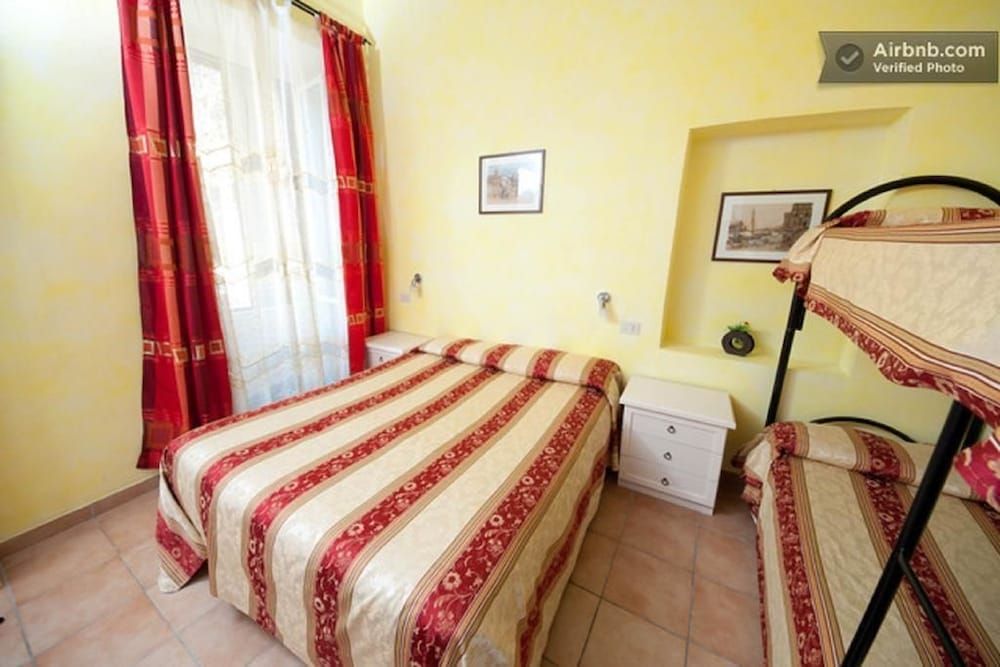 undefined B&B Colosseum Rooms 4