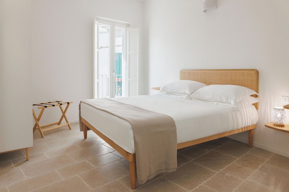 Santa Maria 24 - Luxury Apartments Exclusive Apartment, 1 King Bed with Sofa bed 2